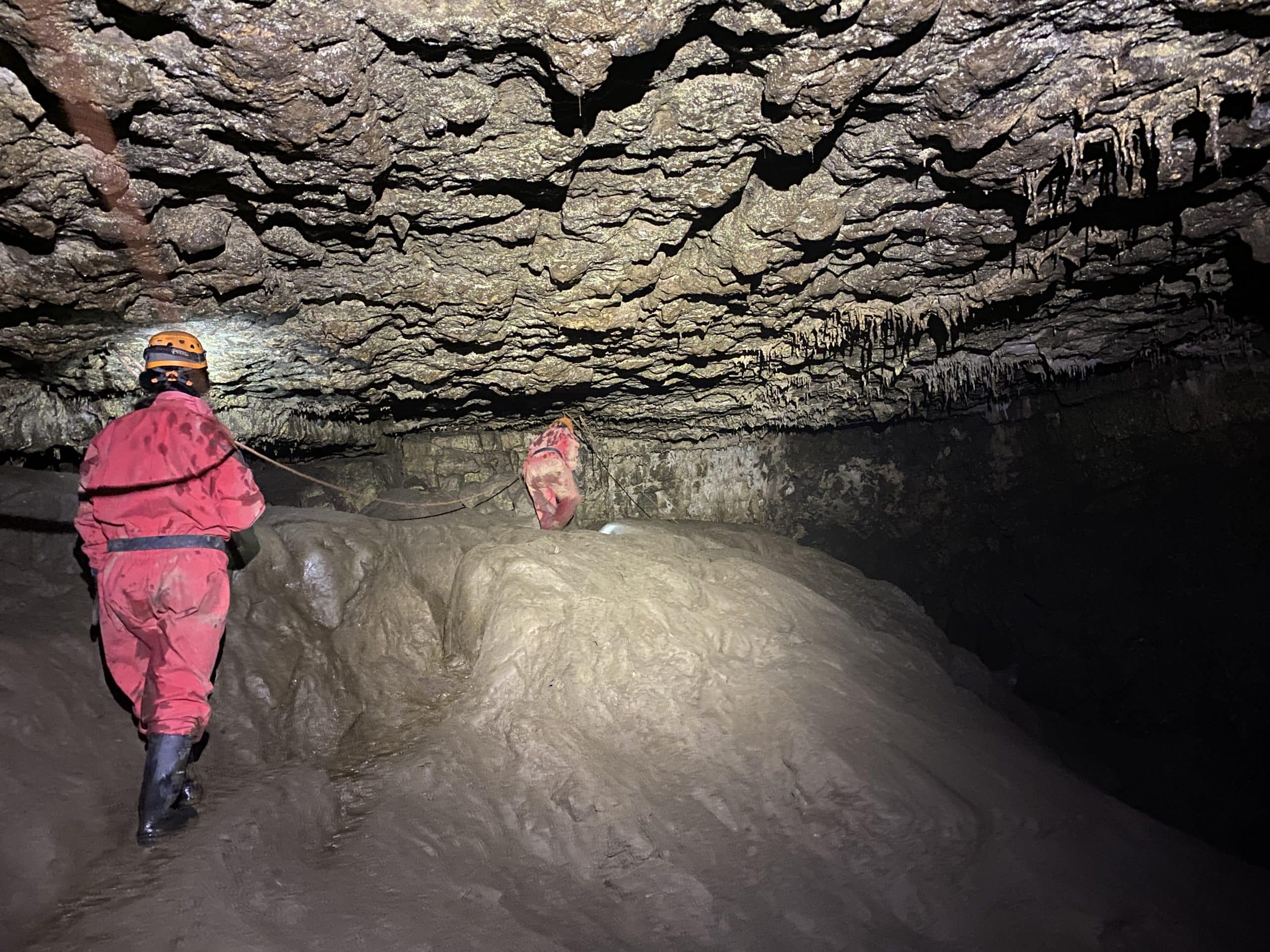 Best Adventure Gifts for Father's Day 3 Caving in Yorkshire Dales with How Stean Gorge Instructors