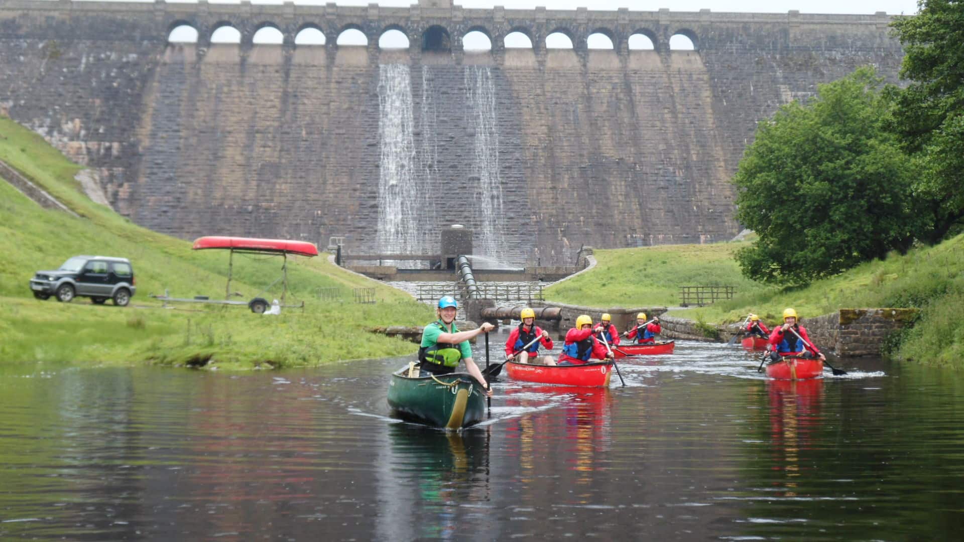 Canoeing vs Kayaking: Very Different Traditions 2 Canoeing with How Stean Gorge Outdoor Team in the Yorkshire Dales